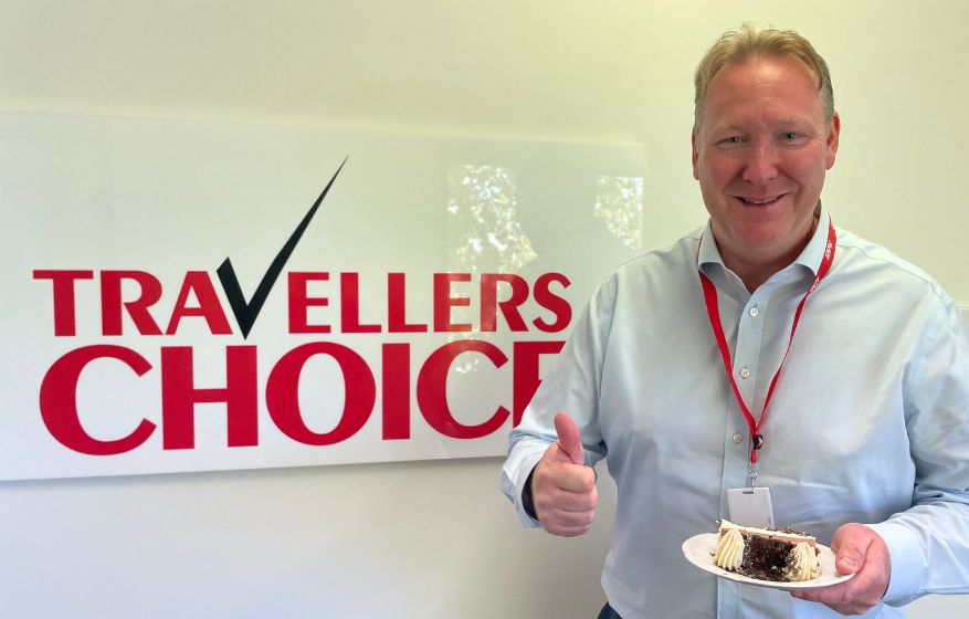 Christian Hunter celebrates 20 years with Travellers Choice